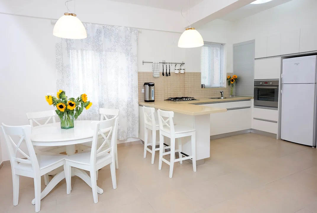 דירת רווקים בגבעתיים