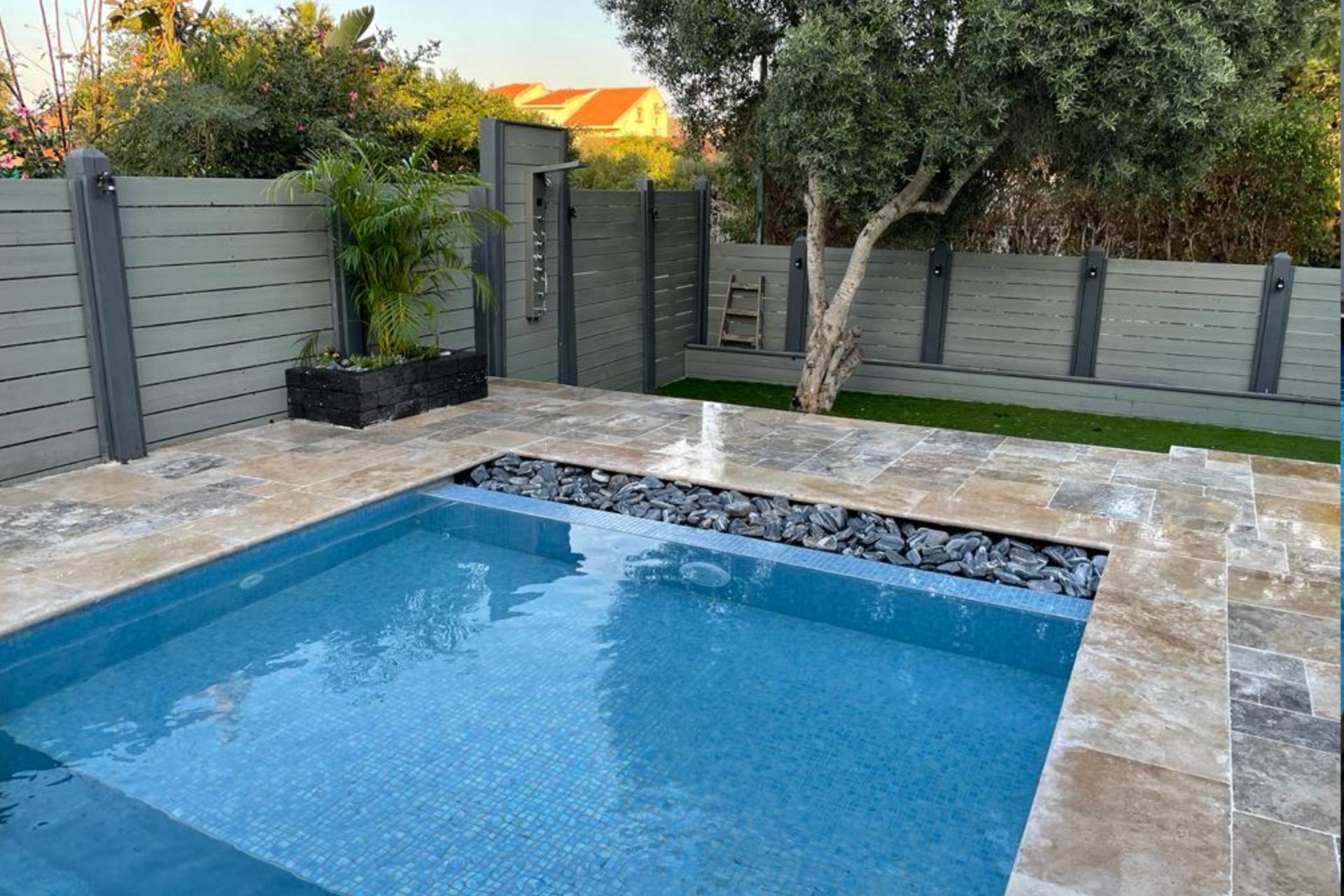 בריכה מתועשת