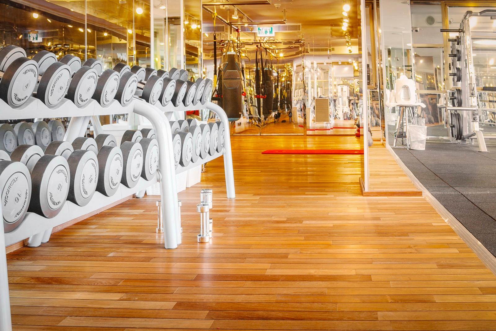 מלון אלכסנדר פרקט טיק