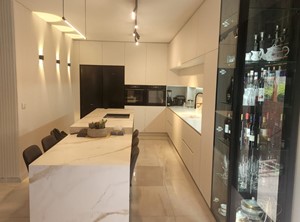 תכנון ועיצוב ומטבח ללקוחה מדהימה מרחובות