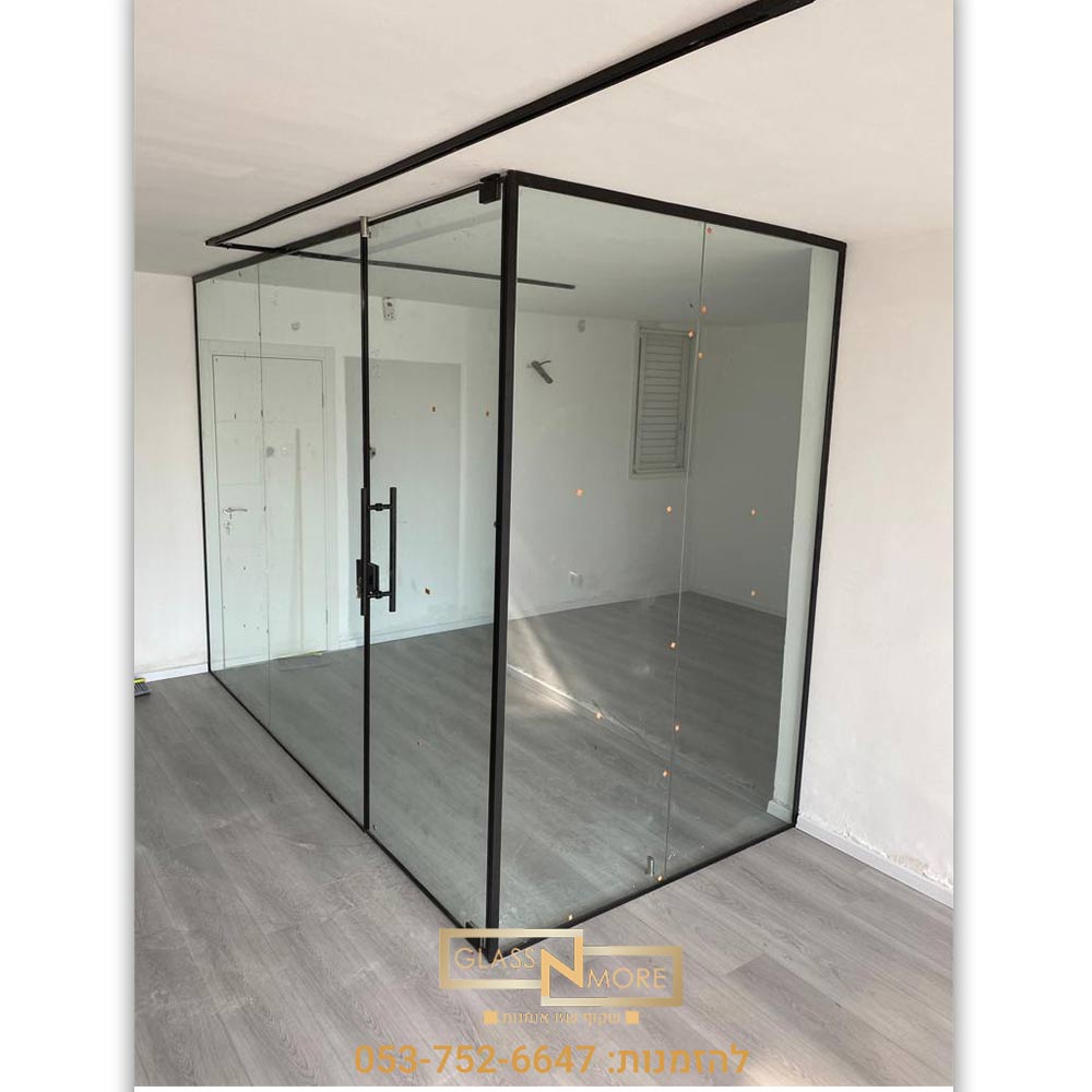 מחיצות זכוכית למשרדים