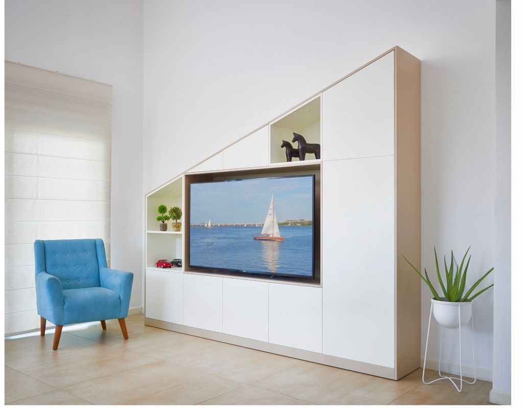 נגרות סלון פנטאוז בכפר סבא הירוקה