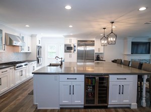 MODERN KITCHEN