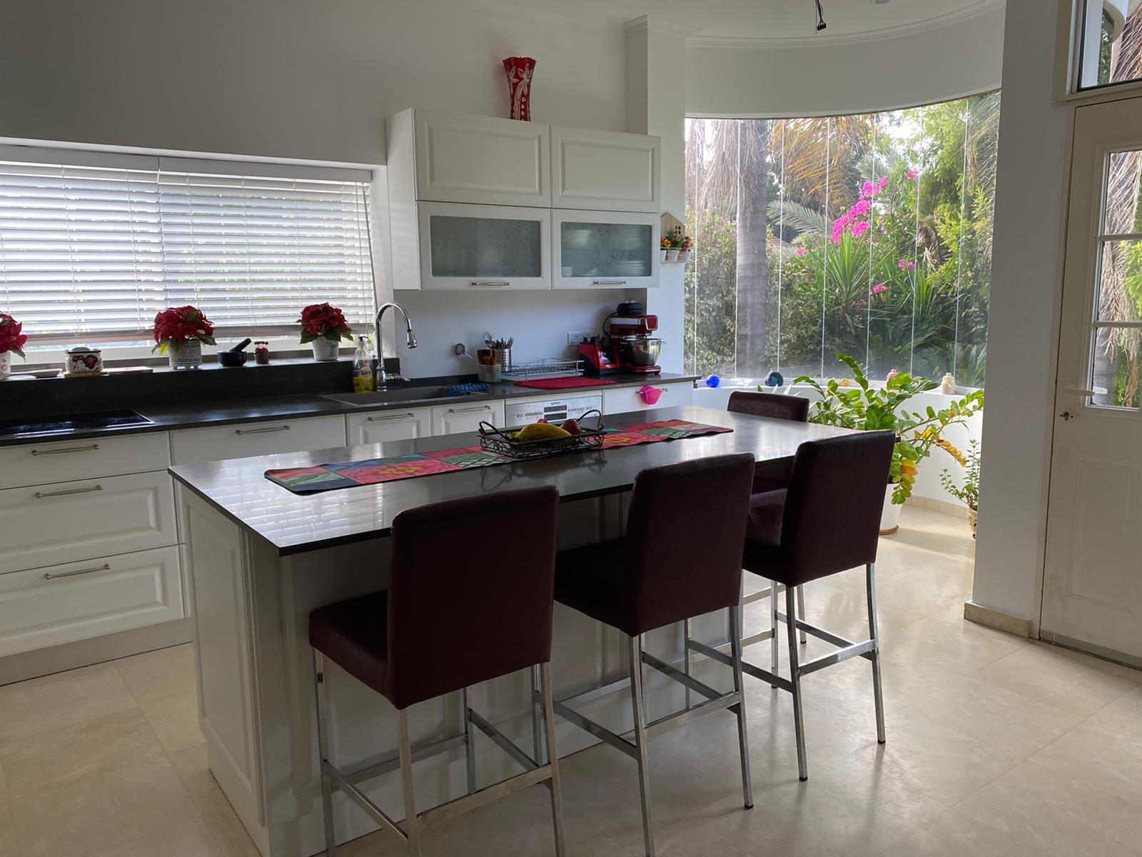 מטבח - פרויקט בהוד השרון