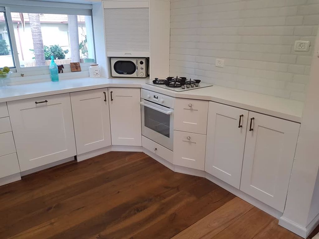 שיש ופורצלן למטבחים