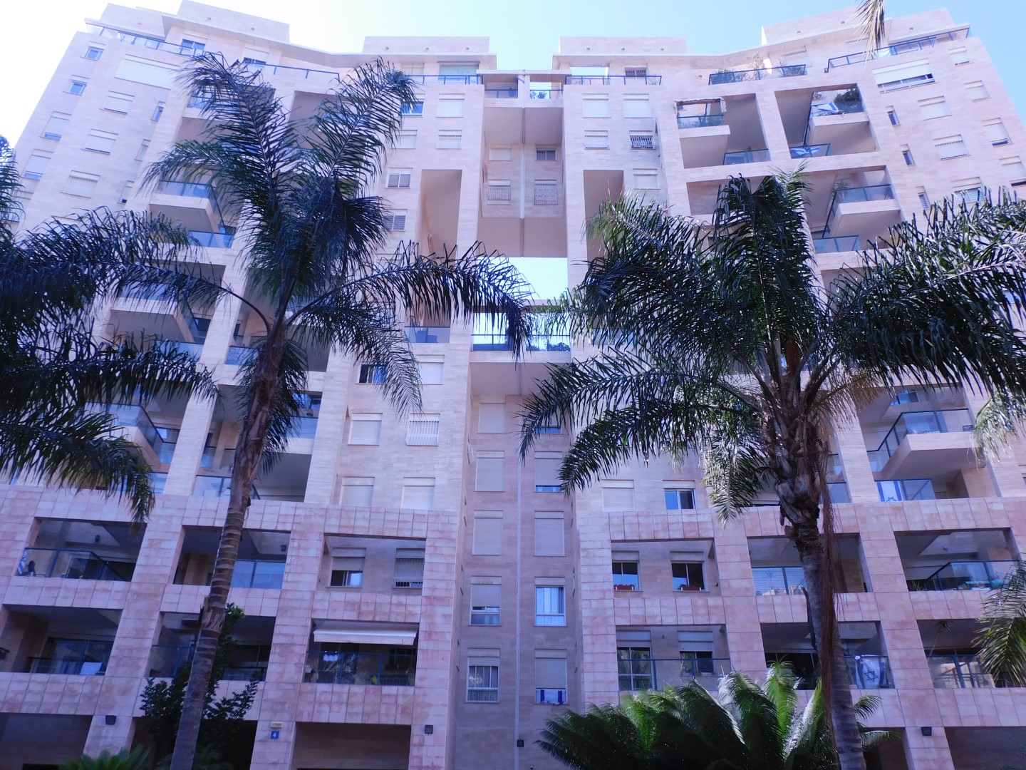 שיפץ חזיתות סטימצקי 2 -4 ת"א