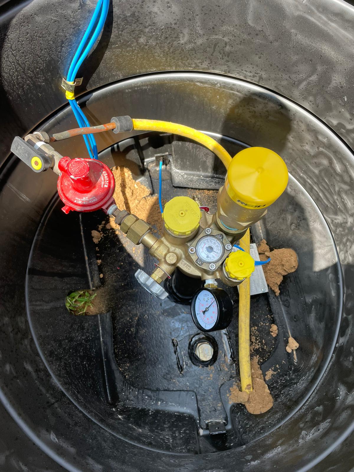 עבודות מורכבות - התקנות צוברים ומאייד גז