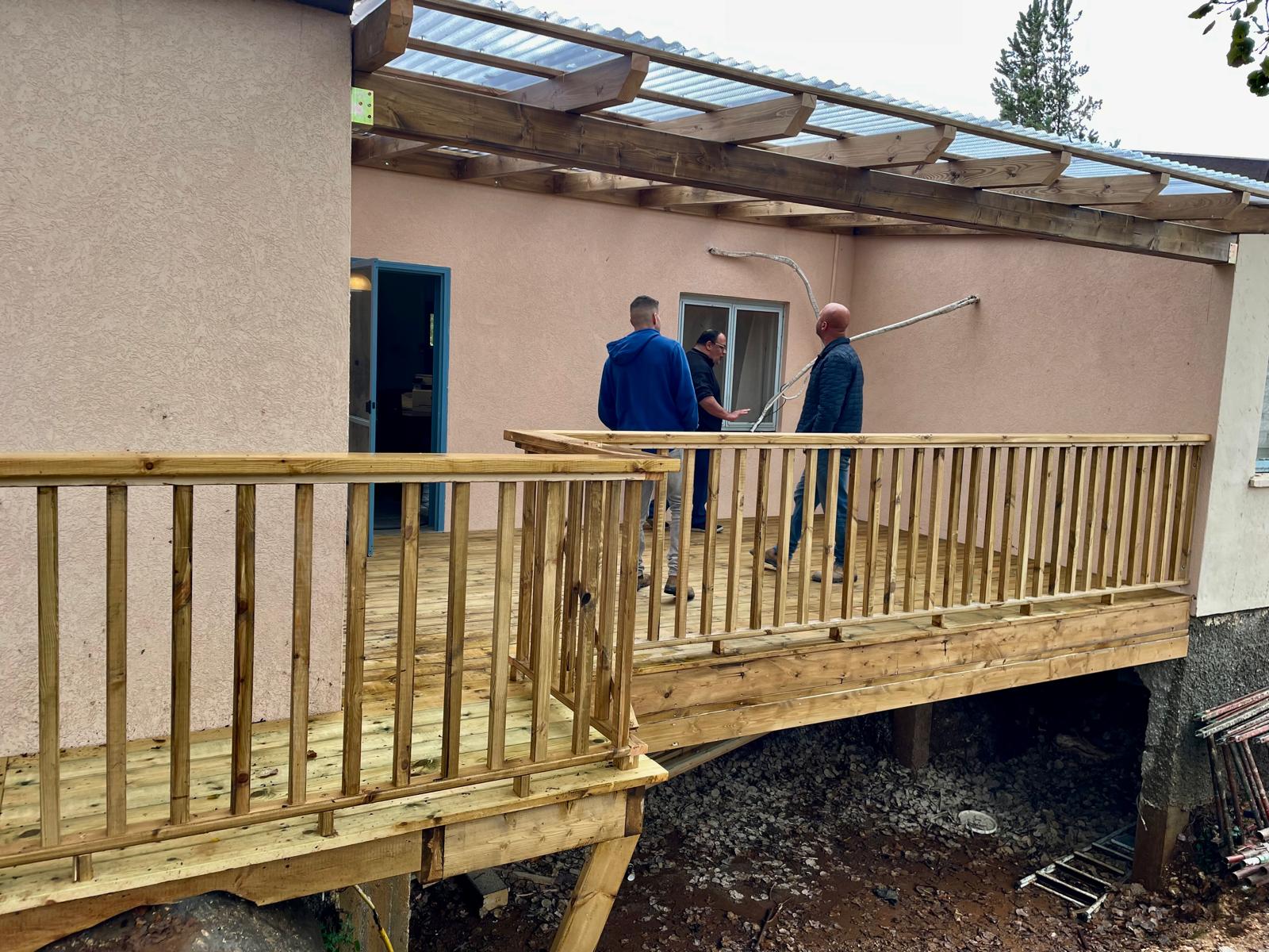 פרגולה ודק עץ 