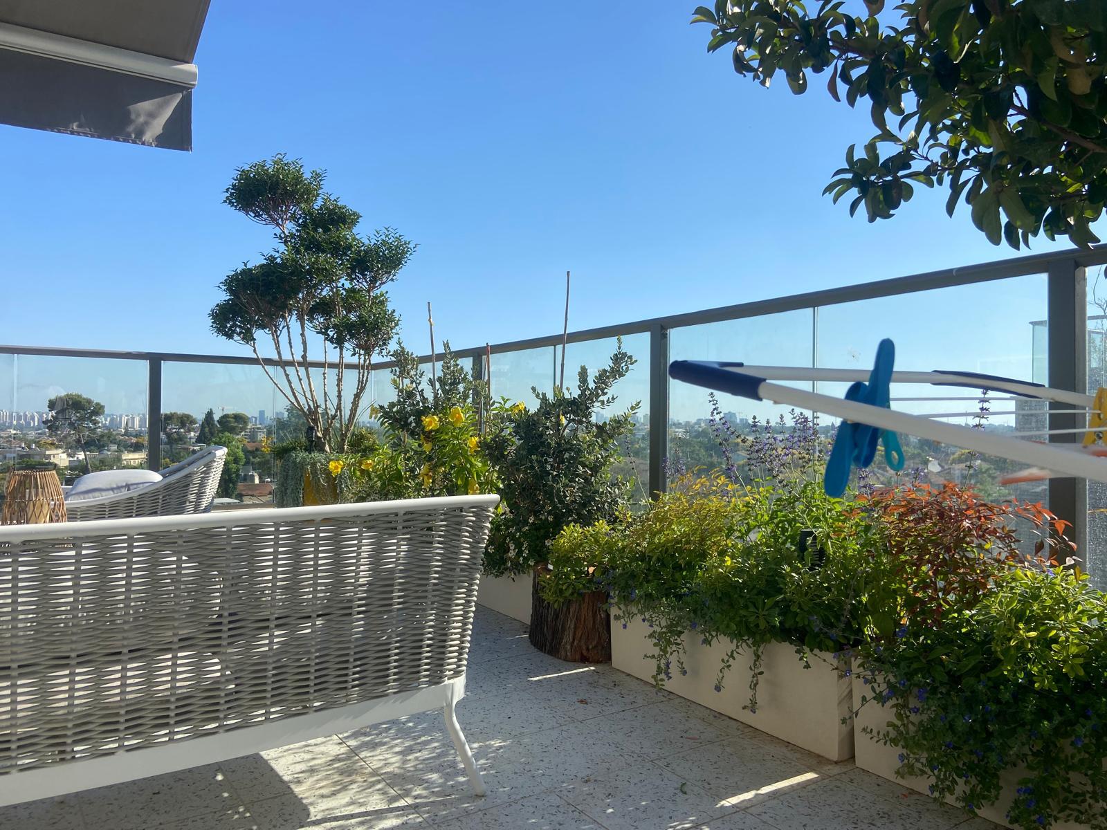 גינה על הגג הוד השרון