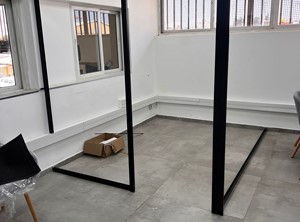 מחיצות זכוכית חדרי זכוכית ויטרינות זכוכית