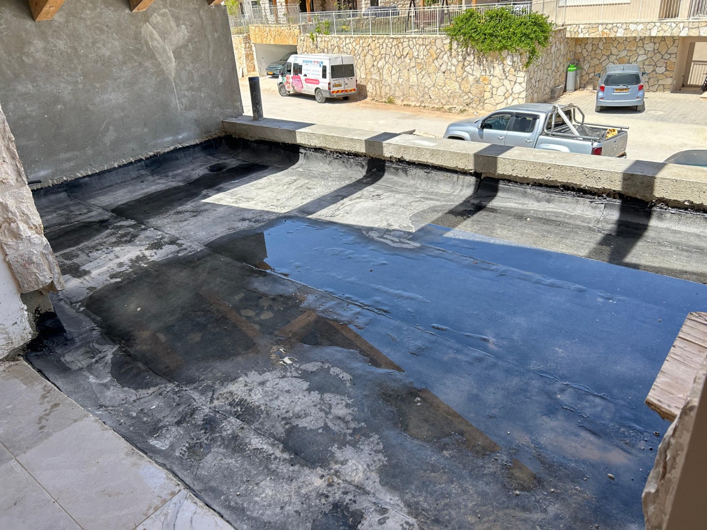 איטום  בכפר אדומים