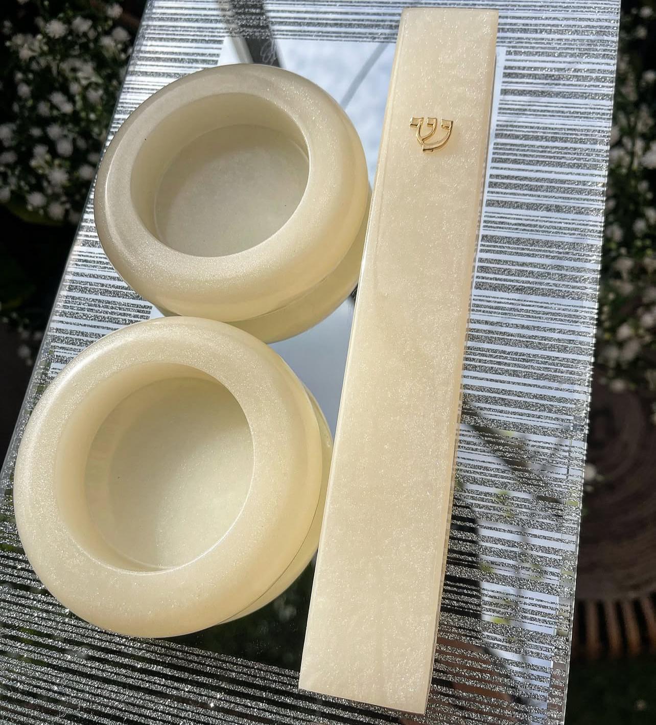 מעמדים דקורטיביים לבית בעיצוב אישי