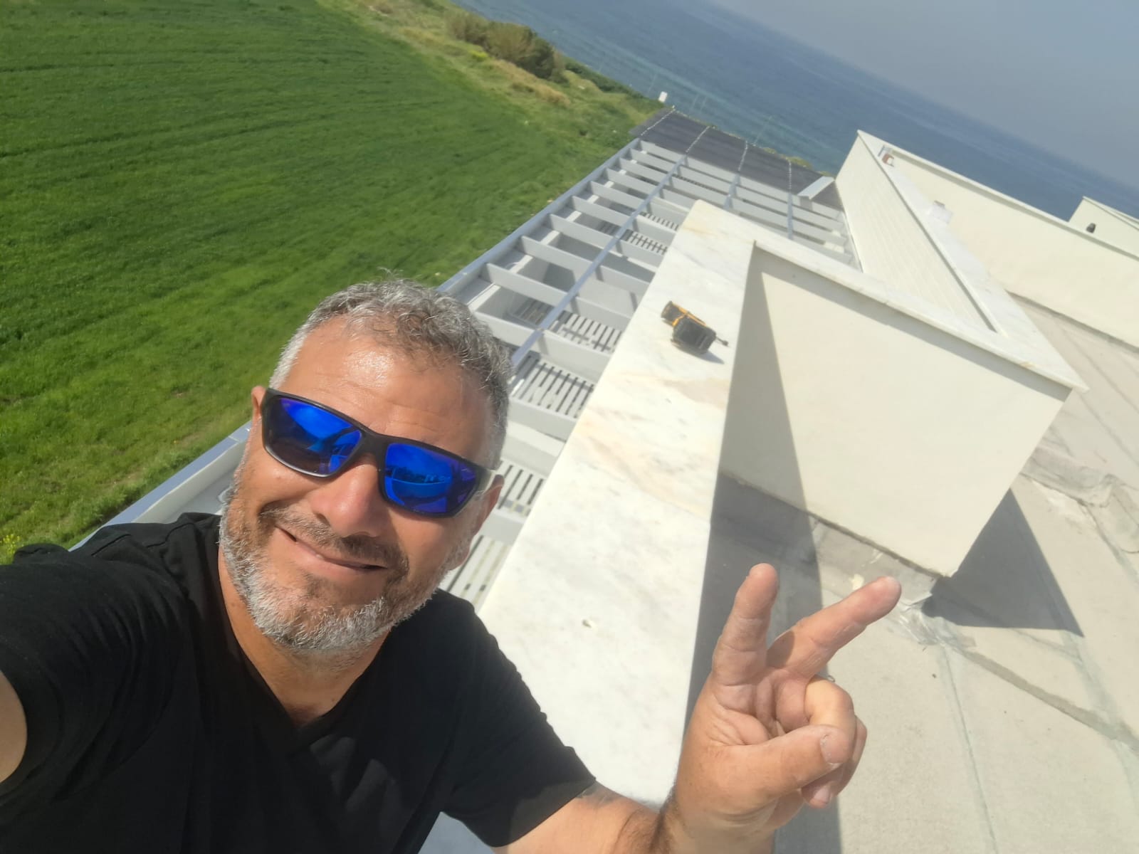 פרגולות אלימניום שילוב הצללות צבע עץ