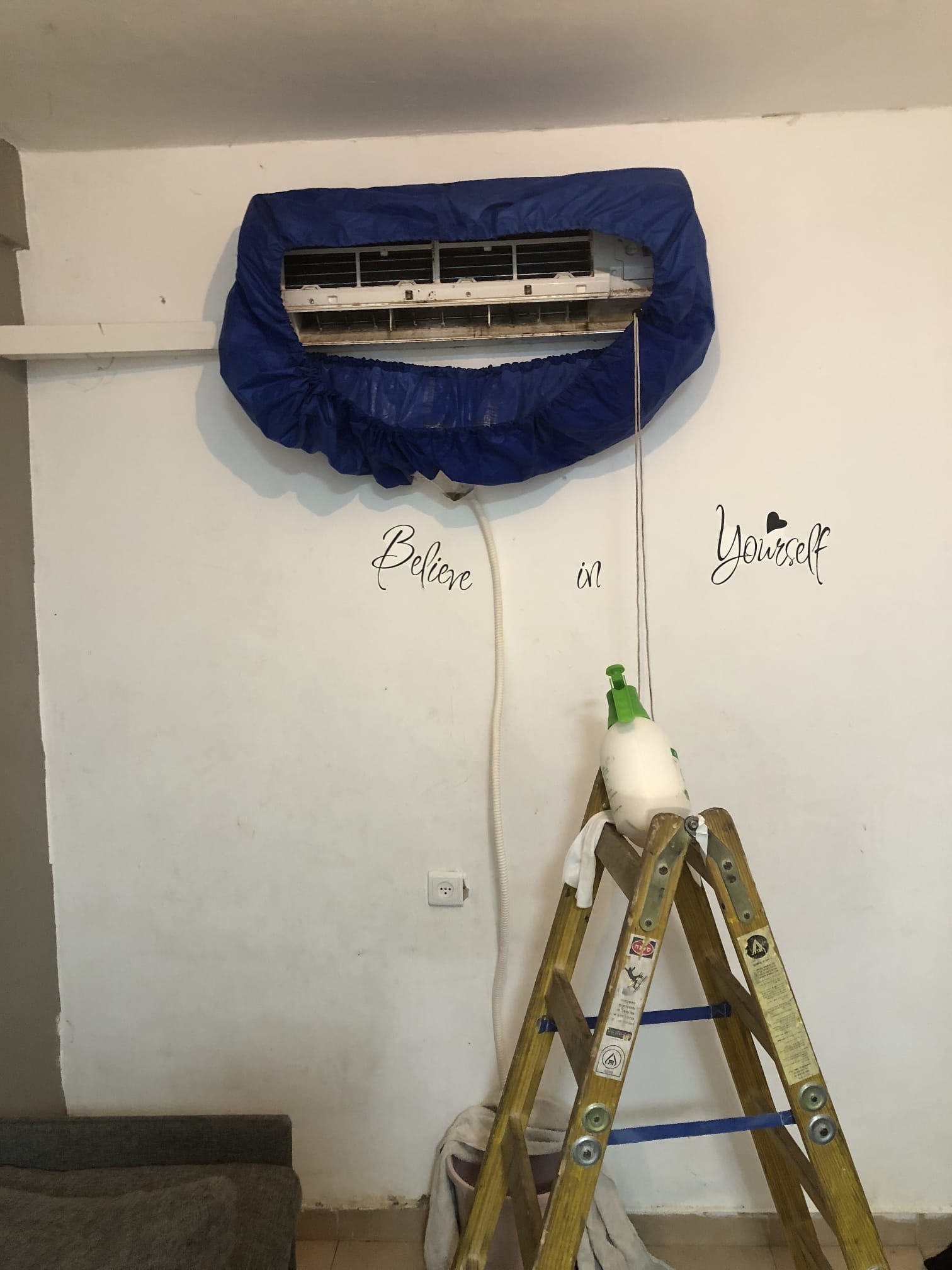 בניה קלה ציפויי המבנה בעץ ו  באלימניום