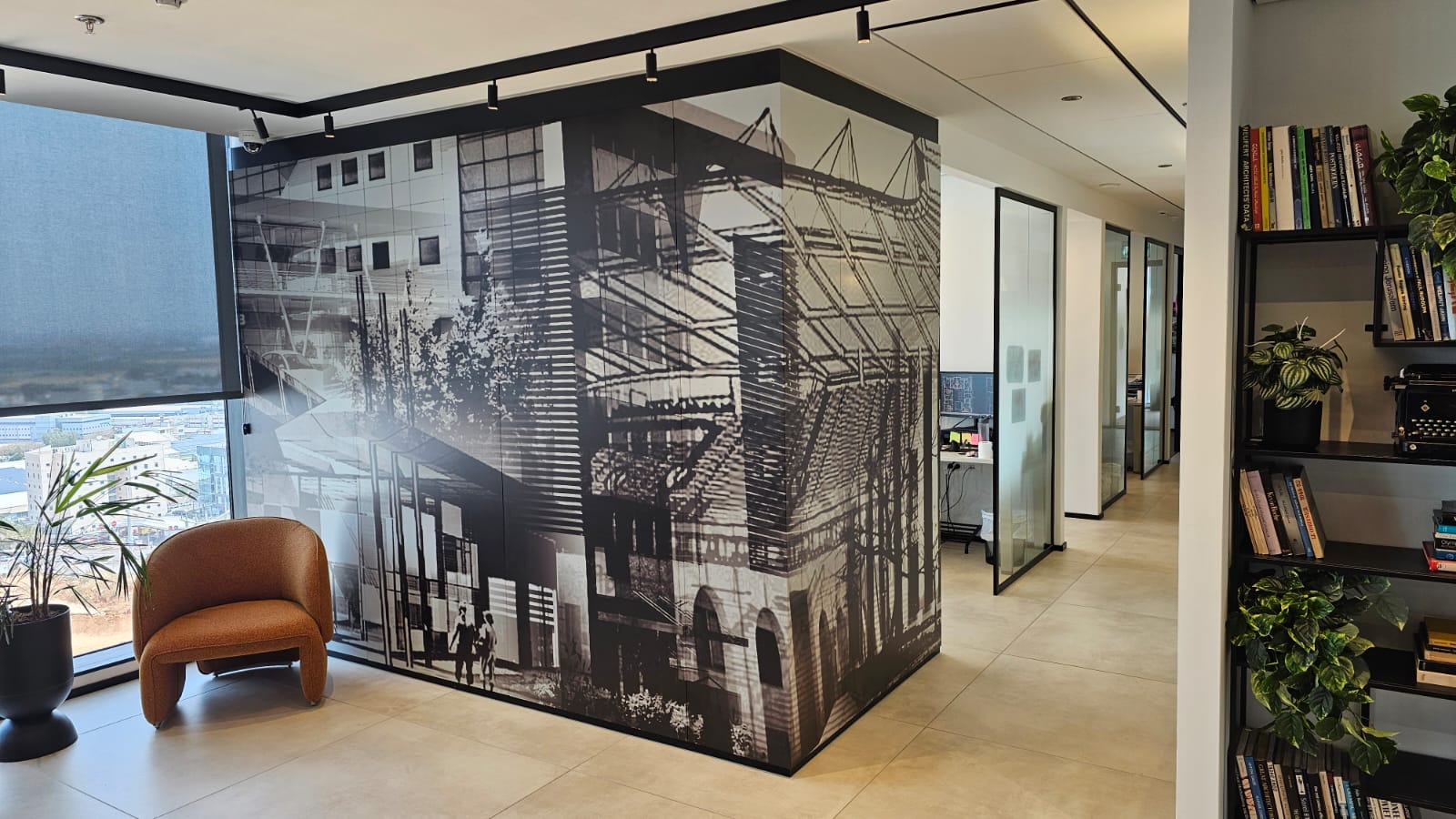 חיפוי קיר במשרד אדריכלות 