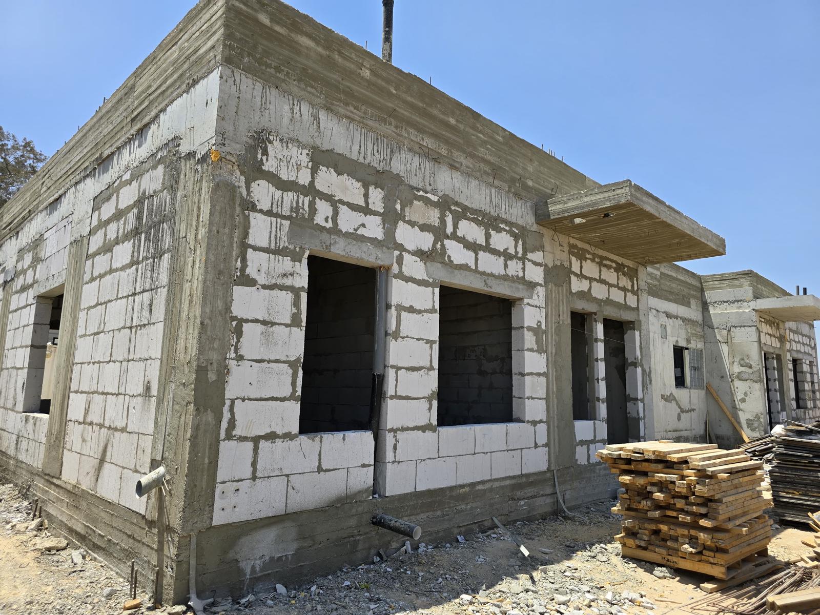  שלד לגן ילדים