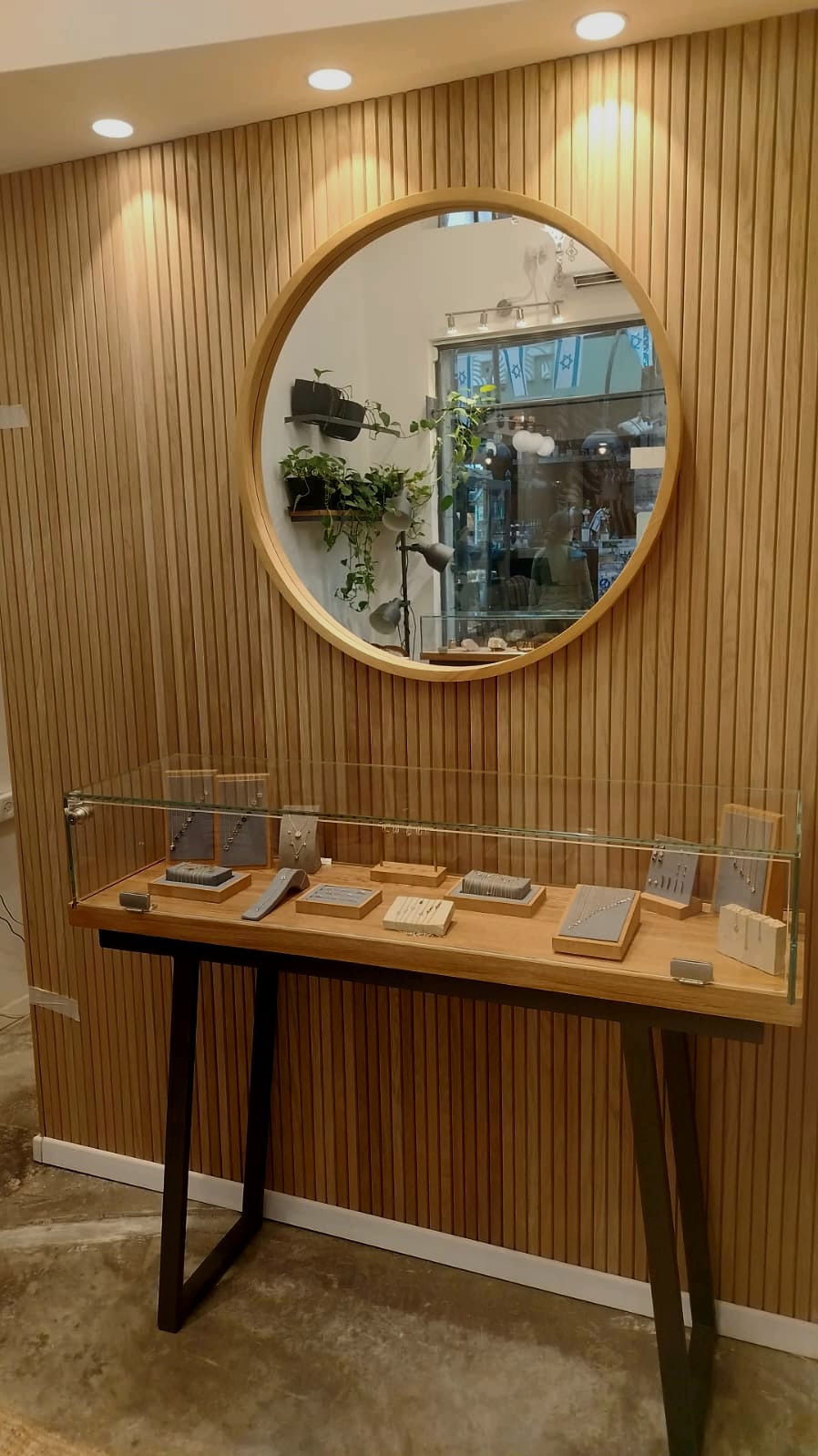 שיפוץ חנות תכשיטים