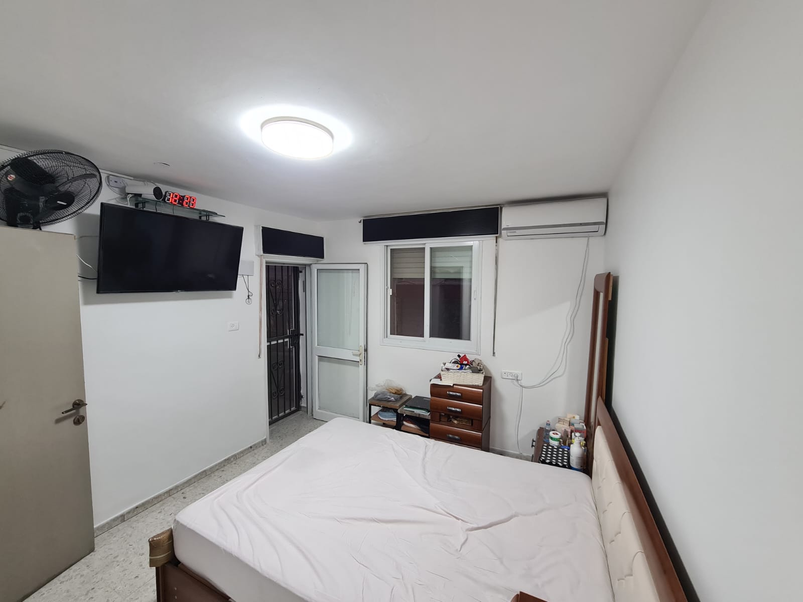 צביעת חדר מושבה גרמנית