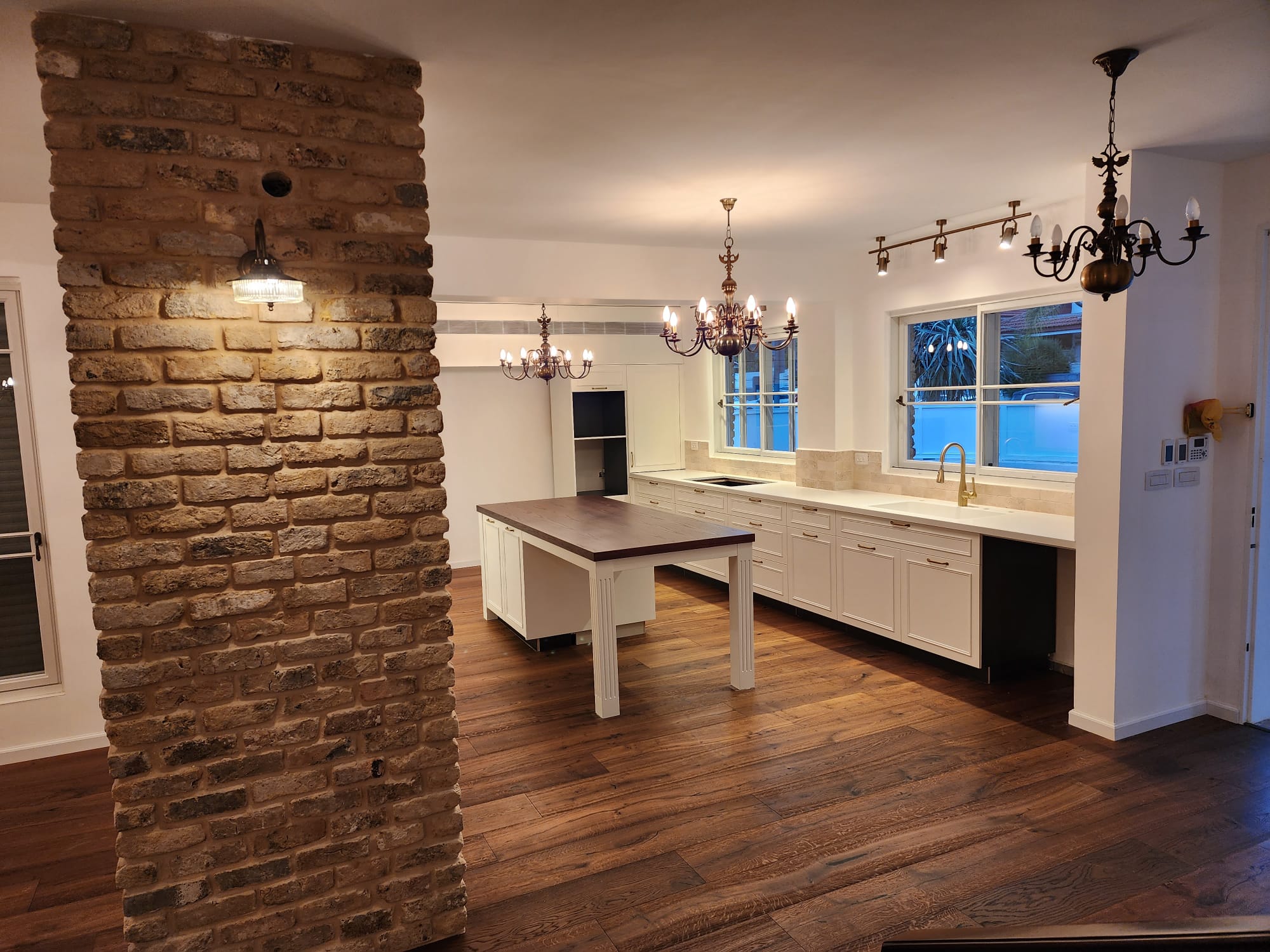 שיפוץ בית, הוד השרון