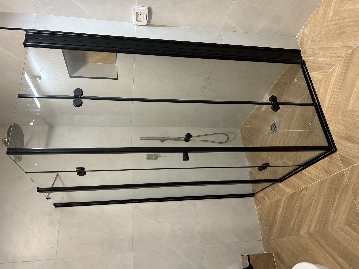 מקלחוני 6 מ״מ 