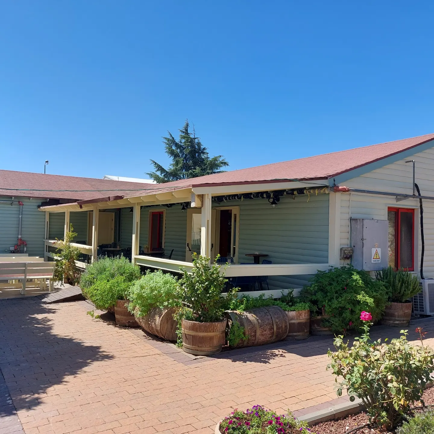 פרוייקט חידוש וצביעה. ייקב דלתון, תוכנית אדריכלית.