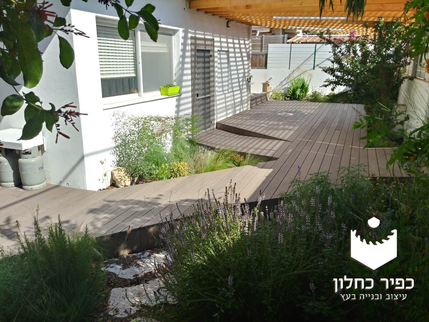 חידוש דק עץ