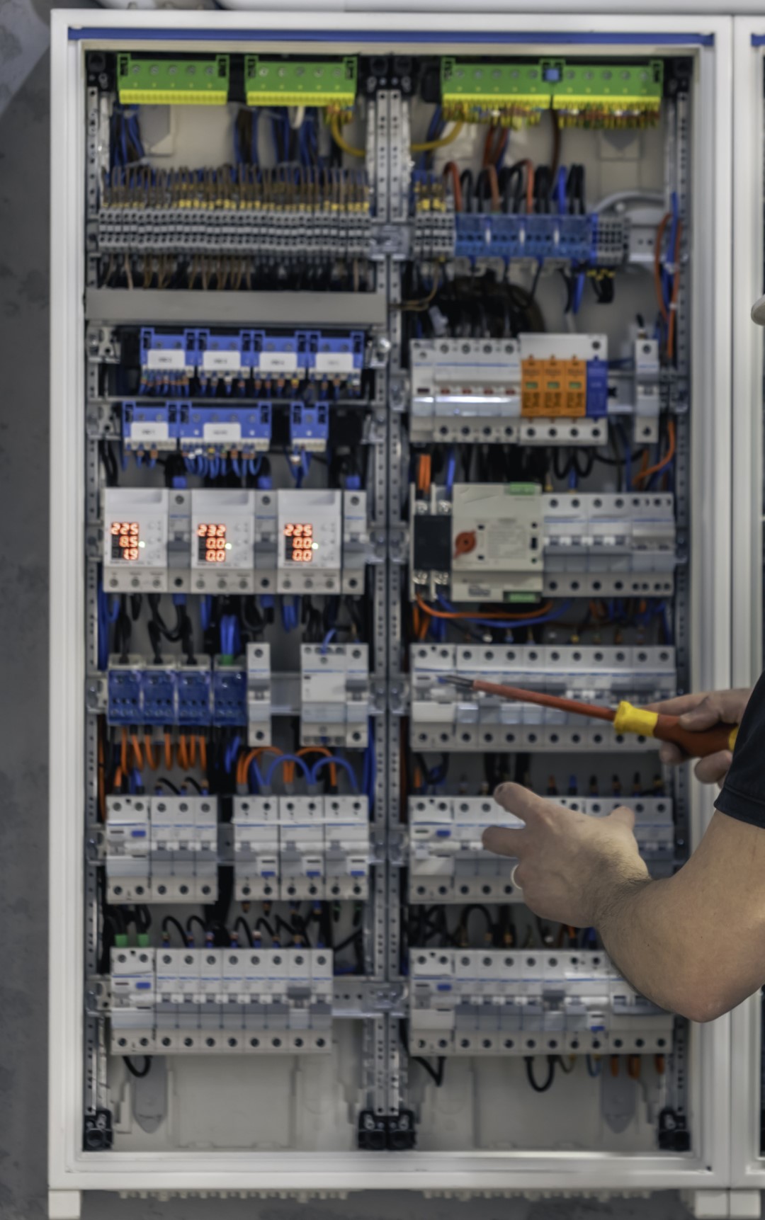 חשמל - תכנון וביצוע