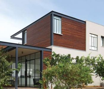 בתים פרטיים